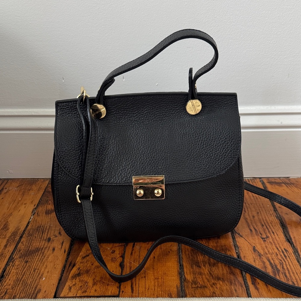 Elegant Black Leather Handbag